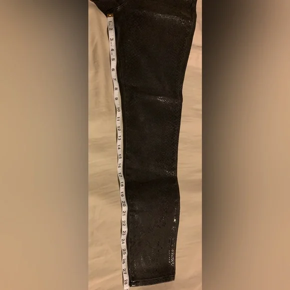 Good American Good Waist Jeans Gray Metallic Coated Snakeskin Skinny Size 8/29 - Picture 9 of 14